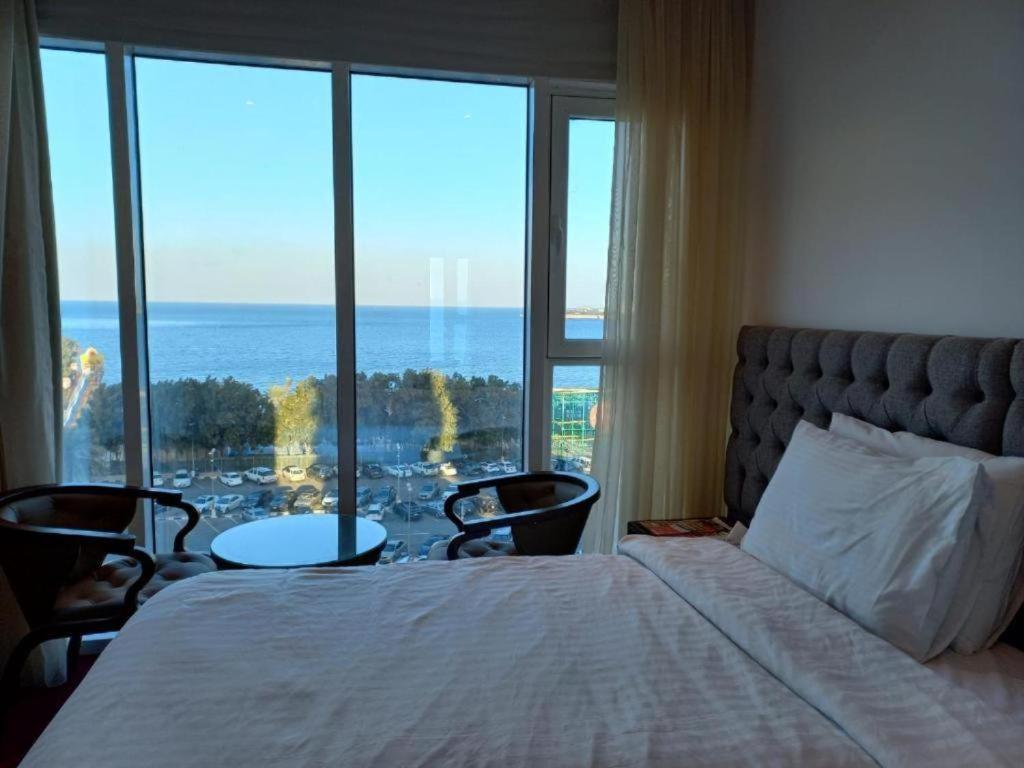 Gulf Blue Waves أمواج الخليج الزرقاء Hotel Kuwait City Exterior photo
